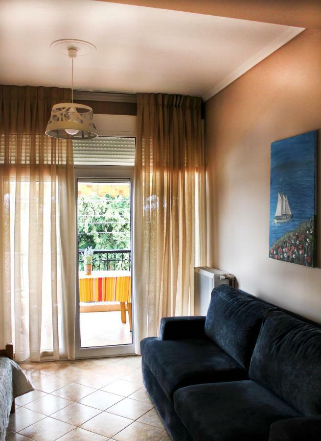 Souzana Rooms 1 Nea Plagia Bagian luar foto